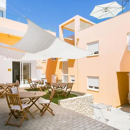 Casa Amarela 2*