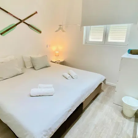 Konukevi Casa Amarela 2*