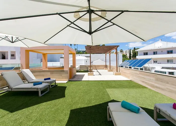 Casa Amarela 3*