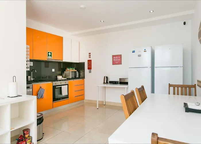 Casa Amarela 3*