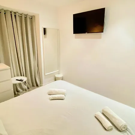 ゲストハウス Casa Amarela アルブフェイラ